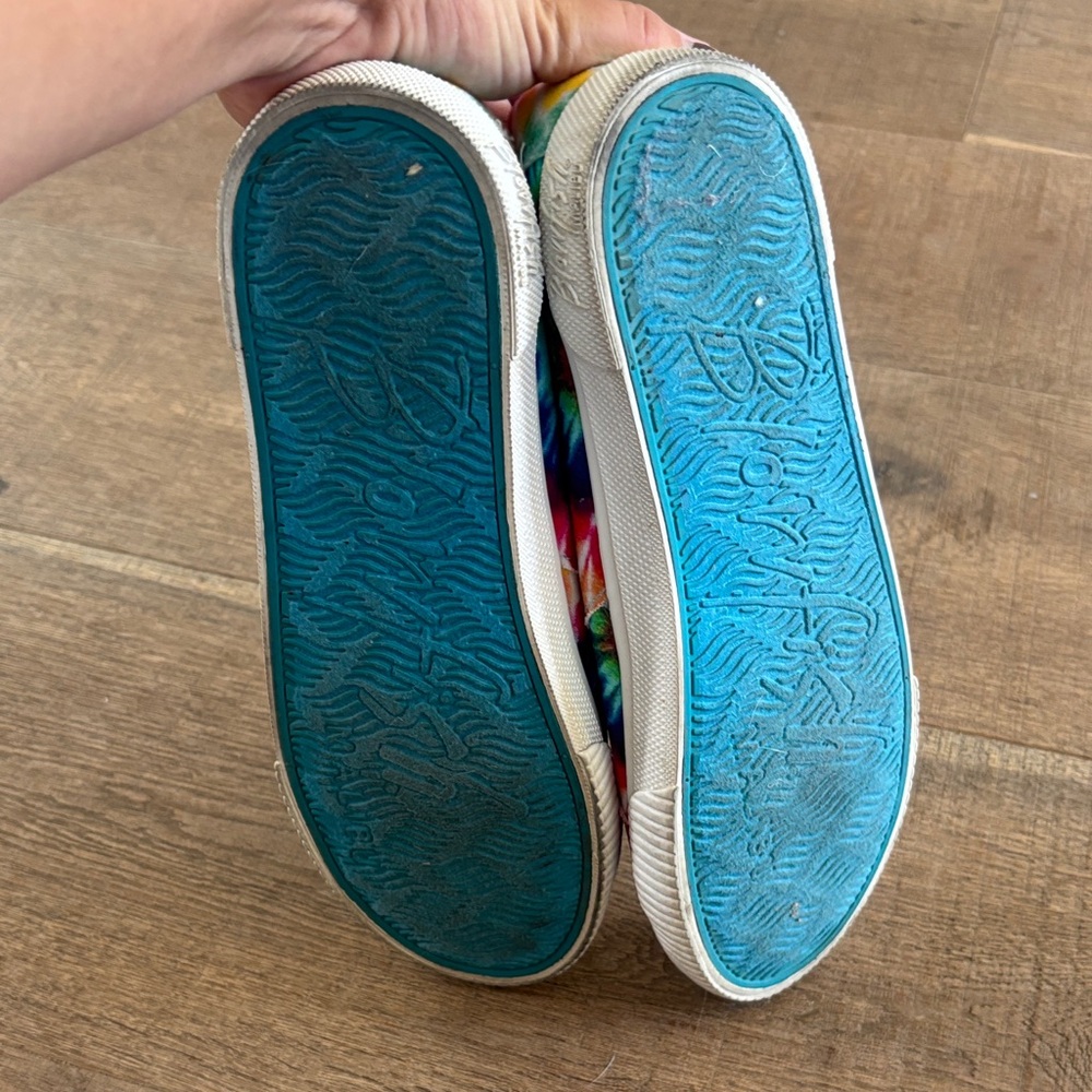 Blowfish Colorful Tie-Dye Women's Sneakers - Picture 6 of 6